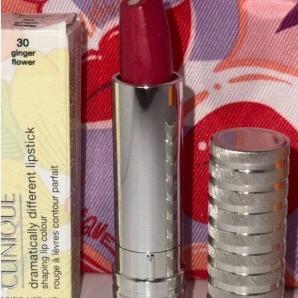 Clinique Dramatically Different Lipstick 30 Ginger Flower NIB - Picture 6 of 7